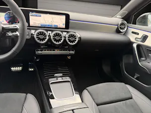 Mercedes-Benz A 220 4Matic 8G-DCT