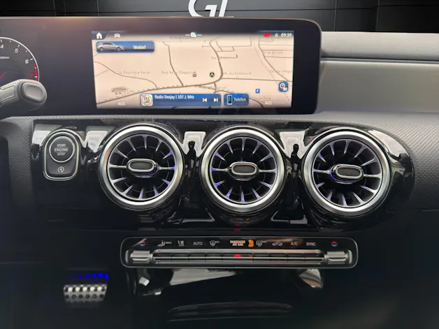 Mercedes-Benz A 220 4Matic 8G-DCT