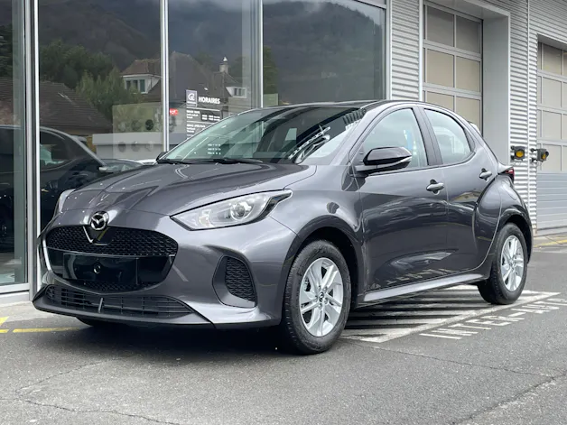 Mazda 2 Hybrid Centre-line