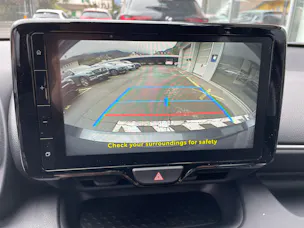 Mazda 2 Hybrid Centre-line
