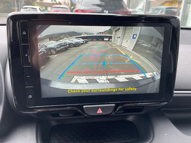 Mazda 2 Hybrid Centre-line
