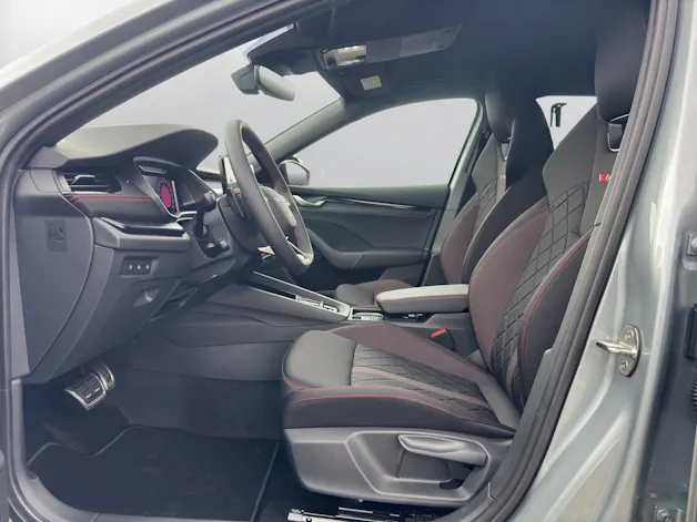Škoda Octavia Combi 2.0 TSI DSG RS