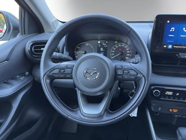 Mazda 2 Hybrid Centre-line