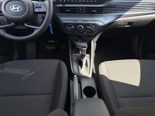 Hyundai i20 1.0 T-GDi Amplia MY25