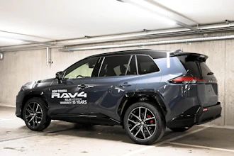 https://vehicle.imgix.net/4259529/b1464fce-e532-4098-b221-3fde943beb90.jpg