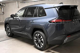 https://vehicle.imgix.net/4259613/6ac506cd-f584-4299-97df-6589344a1815.jpg