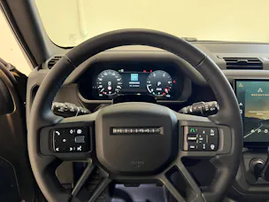 Land Rover Defender 110 3.0 D I6 350 X-Dynamic HSE