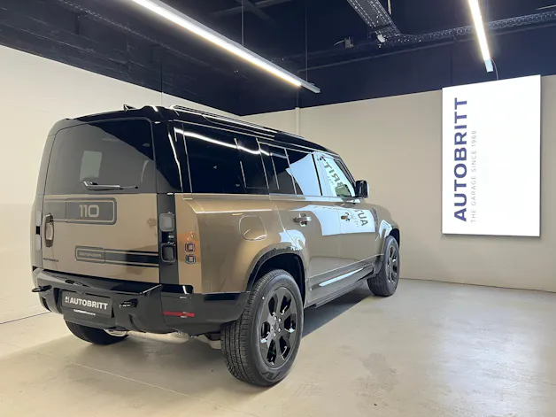 Land Rover Defender 110 3.0 D I6 350 X-Dynamic HSE