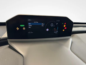 https://vehicle.imgix.net/4259688/d2b58cc1-3b6e-4c2a-a174-9cb30cb16b8b.jpg