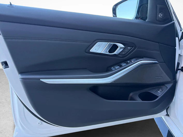 Fahrzeugbild BMW 3 SERIES