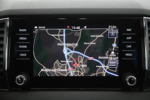 Fahrzeugbild SKODA Karoq 2.0 TSI SportLine DSG 4x4