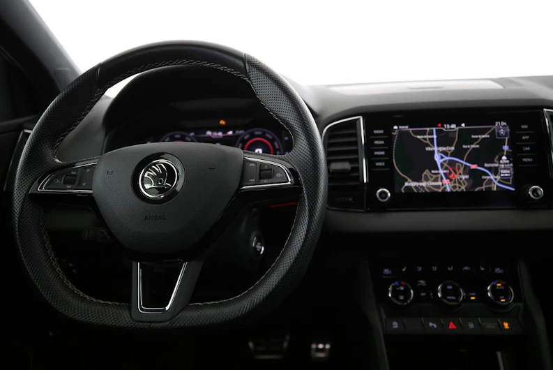 Fahrzeugbild SKODA KAROQ