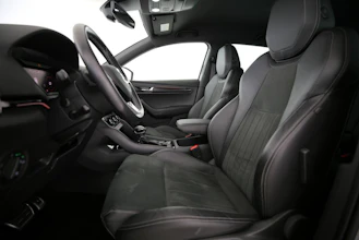 https://vehicle.imgix.net/4259695/b87f805a-1f54-494a-b5b7-0b9624e17176.jpg