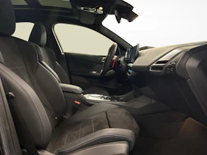 https://vehicle.imgix.net/4259715/e0926323-9b9d-482b-8176-a7646ee27246.jpg