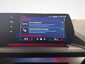 https://vehicle.imgix.net/4259715/eee21f2d-1ae3-4000-b0e4-8b51f46ff602.jpg