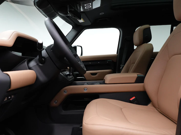 Fahrzeugbild LAND ROVER DEFENDER