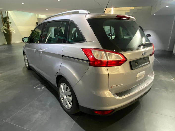 image du véhicule FORD C-MAX
