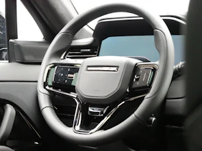 Fahrzeugbild LAND ROVER Range Rover Sport 4.4 V8 SV Carbon