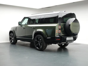 Fahrzeugbild LAND ROVER Defender 130 3.0 D I6 350 X-Dynamic HSE