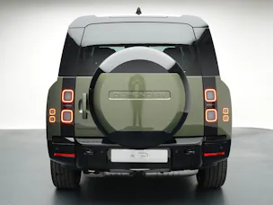 Land Rover Defender 130 3.0 D I6 350 X-Dynamic HSE