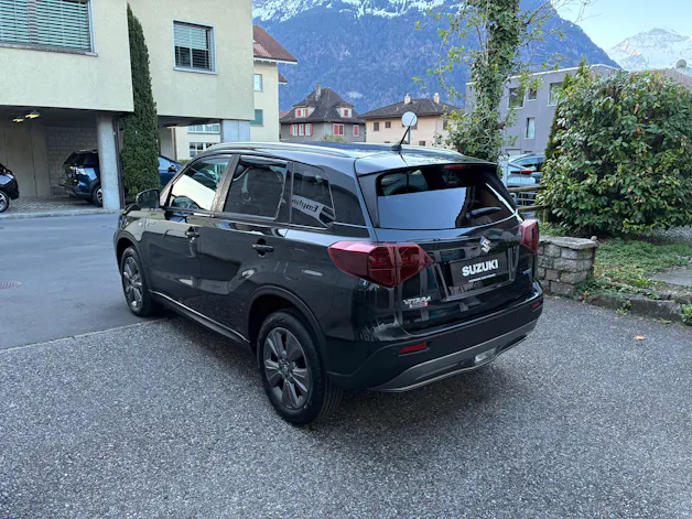 Suzuki Vitara 1.4 T Sakura Hybrid 4x4
