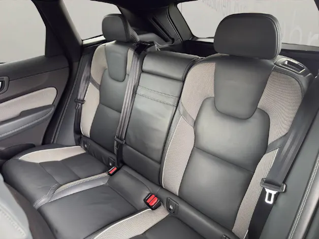 Volvo XC60 2.0 B4 MH R-Design AWD