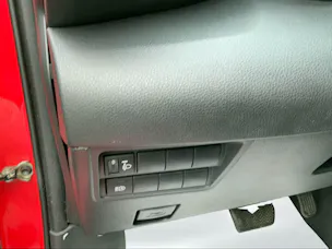 Toyota Yaris 1.5 VVT-i HSD Active