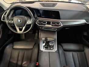 https://vehicle.imgix.net/4259904/2ff136c0-171f-4764-953f-22457f7ddcd7.jpg