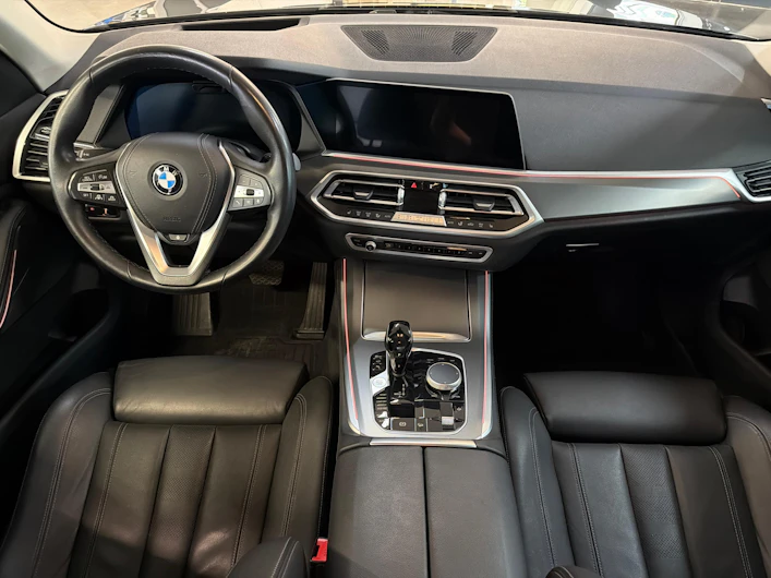 image du véhicule BMW X5