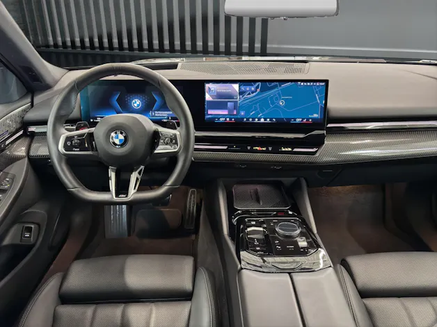 BMW 540d xDrive Touring M SPORTPAKET PRO (Import)
