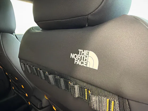 Jeep Avenger 1.2 MHEV The North Face 4xe - Leasing 1,99%!!