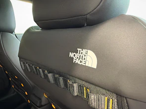 Fahrzeugbild JEEP Avenger 1.2 MHEV The North Face 4xe
