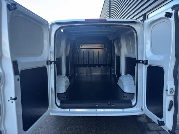 Maxus eDeliver 5 Kaw. E-Motor 64kWh
