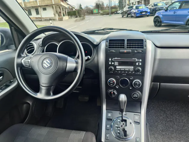 Suzuki Grand Vitara Wagon 2.4 VVT GL Top 4x4