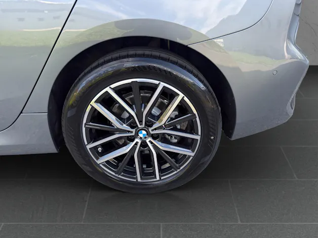 BMW 223i xDrive paddles Active Tourer