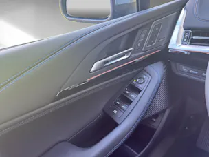 BMW 223i xDrive paddles Active Tourer
