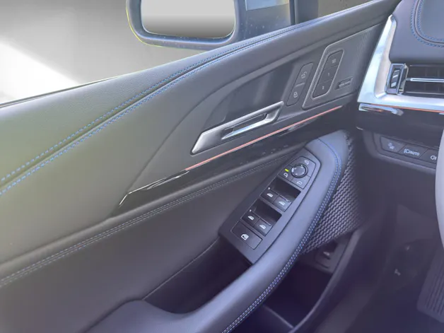 BMW 223i xDrive paddles Active Tourer