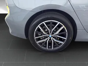 BMW 223i xDrive paddles Active Tourer