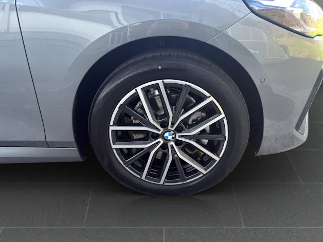 BMW 223i xDrive paddles Active Tourer
