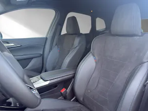 BMW 223i xDrive paddles Active Tourer