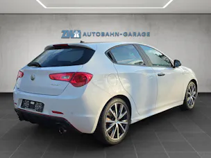 Alfa Romeo Giulietta 1750 TBi Veloce TCT