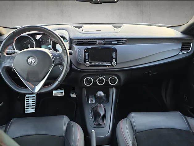 Alfa Romeo Giulietta 1750 TBi Veloce TCT