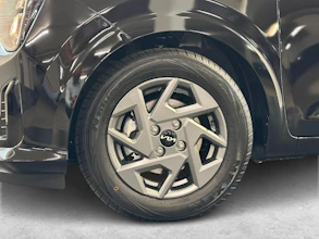 https://vehicle.imgix.net/4260081/640b895c-05d7-4ad8-b5c4-9b33ec750352.jpg