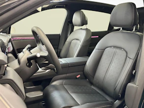 https://vehicle.imgix.net/4260100/5af6cb28-cb45-4f53-954f-b2a24dbdeefe.jpg
