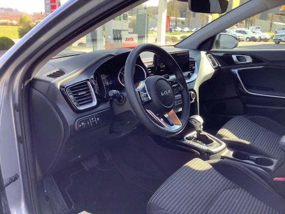 immagine del veicolo 10 immagine del veicolo 10