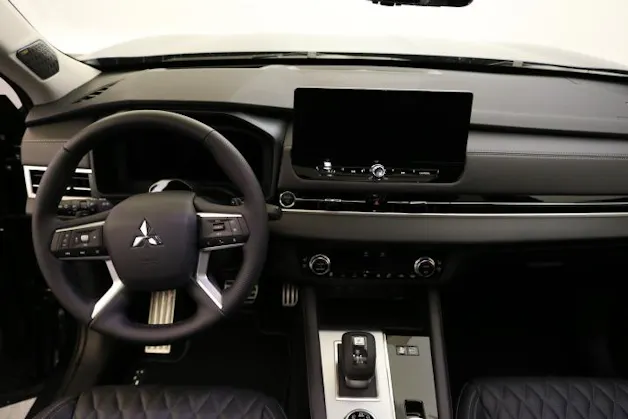 Mitsubishi Outlander 2.4 PHEV Instyle 4x4