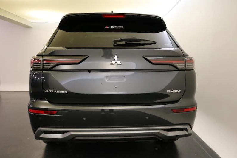 Fahrzeugbild MITSUBISHI OUTLANDER