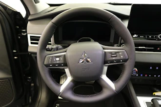 https://vehicle.imgix.net/4260218/b2aa3250-10cd-4957-8189-15dead315793.JPG