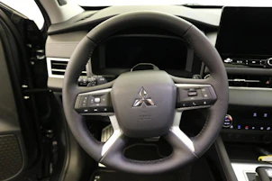 Fahrzeugbild MITSUBISHI Outlander 2.4 PHEV Instyle 4x4