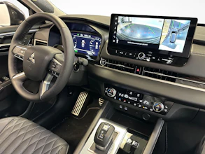 https://vehicle.imgix.net/4260218/d959999f-5875-49ec-b141-22865859b846.jpg